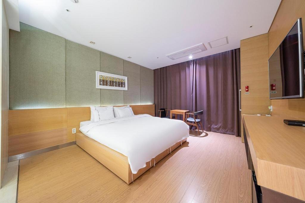 Business Design Hotel Luv Incheon Eksteriør billede