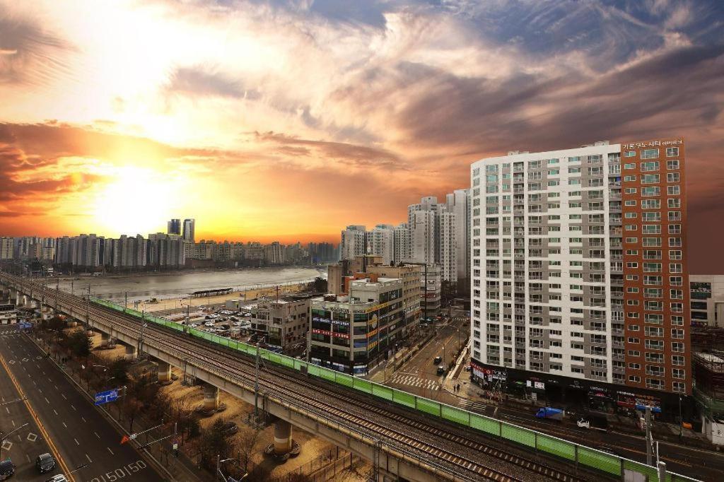 Business Design Hotel Luv Incheon Eksteriør billede